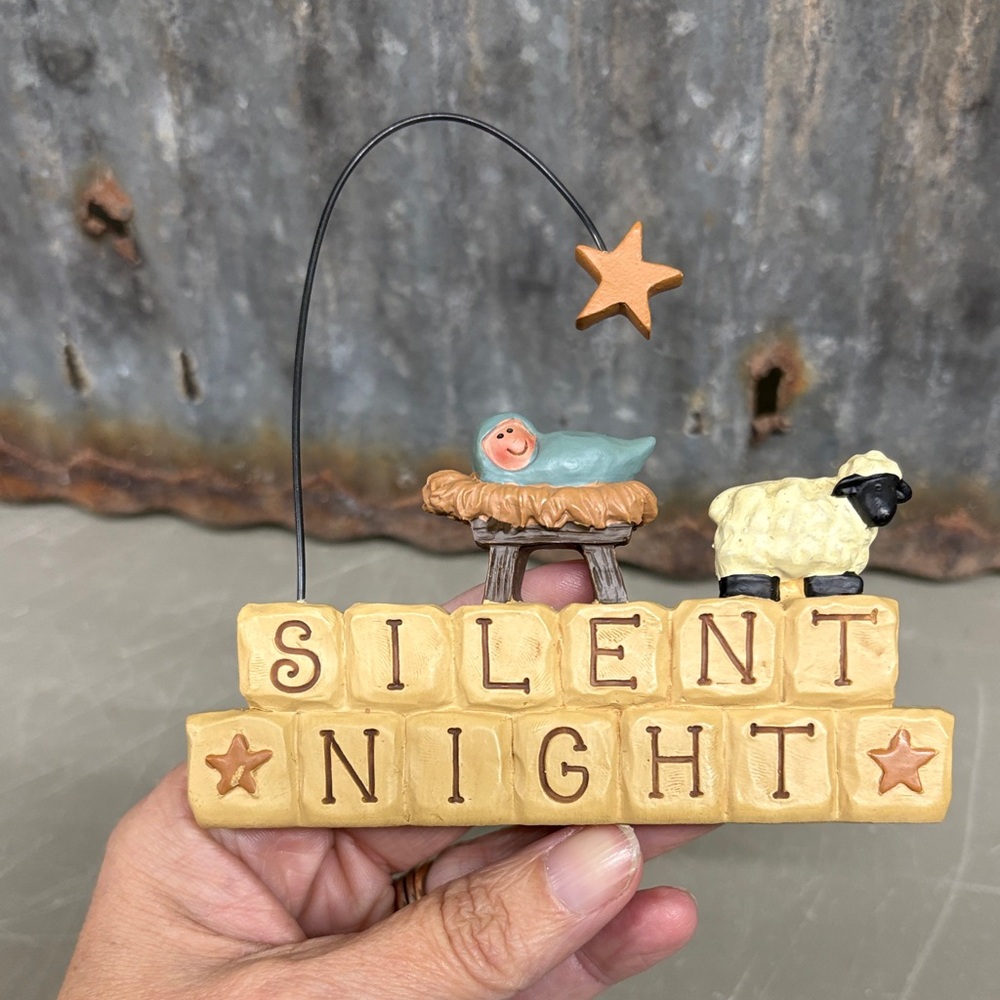 Blossom Bucket shelf sitter "Silent Night" block figurine by Suzi Skoglund